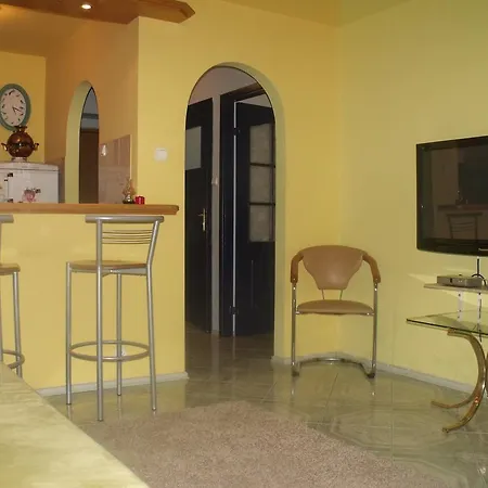 Apartment Nww *